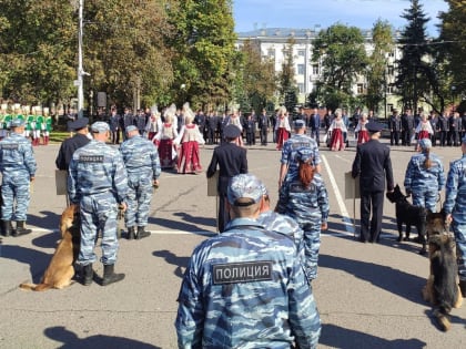 В Вологде открылся Чемпионате МВД России по многоборью кинологов