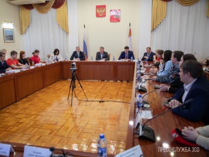 О том, кто такой истинный патриот Родины говорили участники Дискуссионного клуба