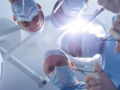 В удаленной опухоли хирурги наши череп и волосы