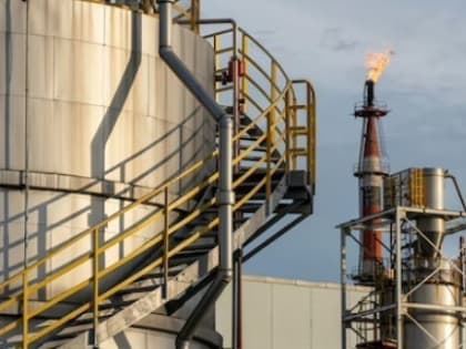 Черные дни «черного золота»: цена российской нефти упала почти в полтора раза!