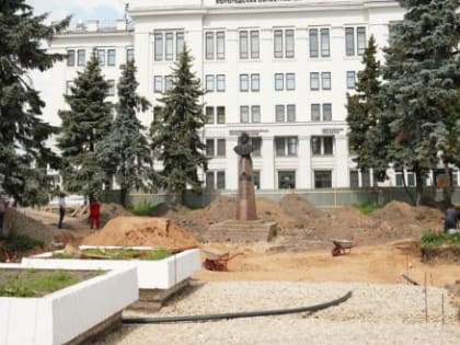 Как изменится облик сквера у картинной галереи, рассказали в Горадминистрации