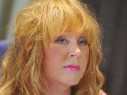 Певица Алла Пугачева покидает Израиль и едет к Лайме Вайкуле