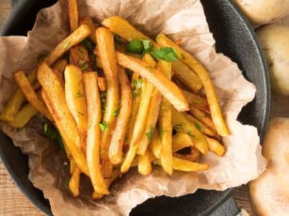 Диетолог рассказал о влиянии жареного картофеля на мозг человека