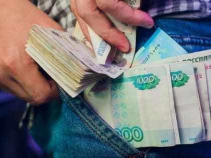 Пенсионеры и инвалиды получат по 4 тысячи рублей до 20 января