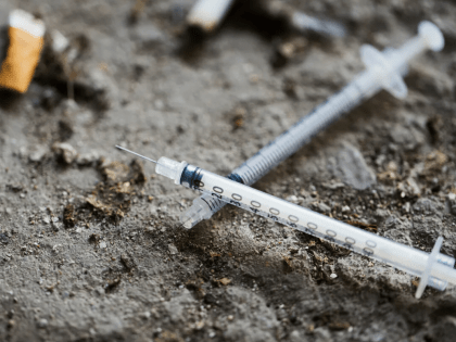 Опасные шприцы: травмы в Вологде от брошенных игл