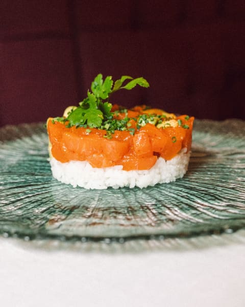 12A. - Tartar de Salmón