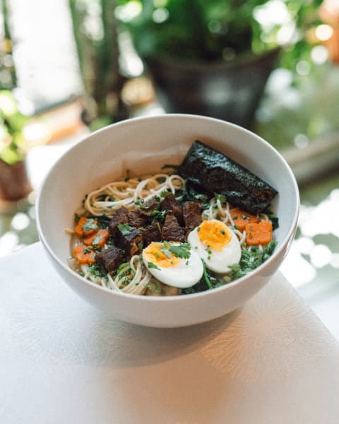 9D. - Ramen con Carne