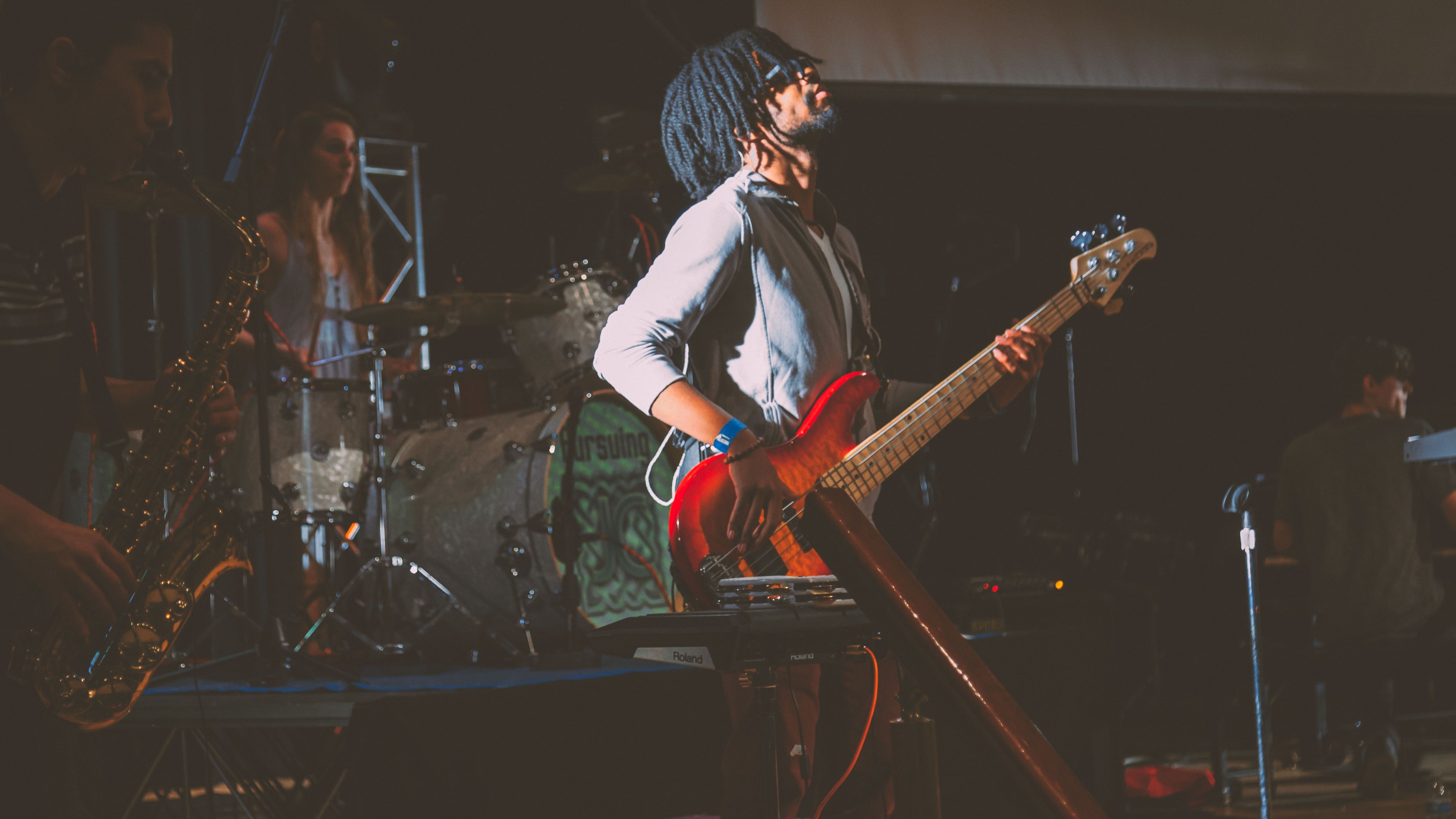 The Monitor Mix Collapse: Why Live Sound Is Losing Its Backbone