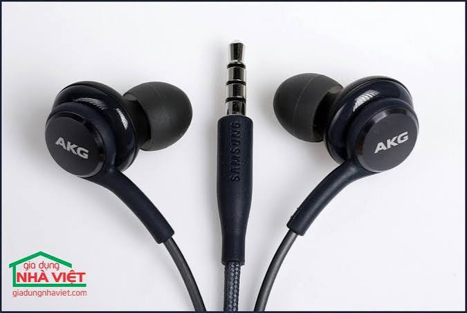 tai nghe akg