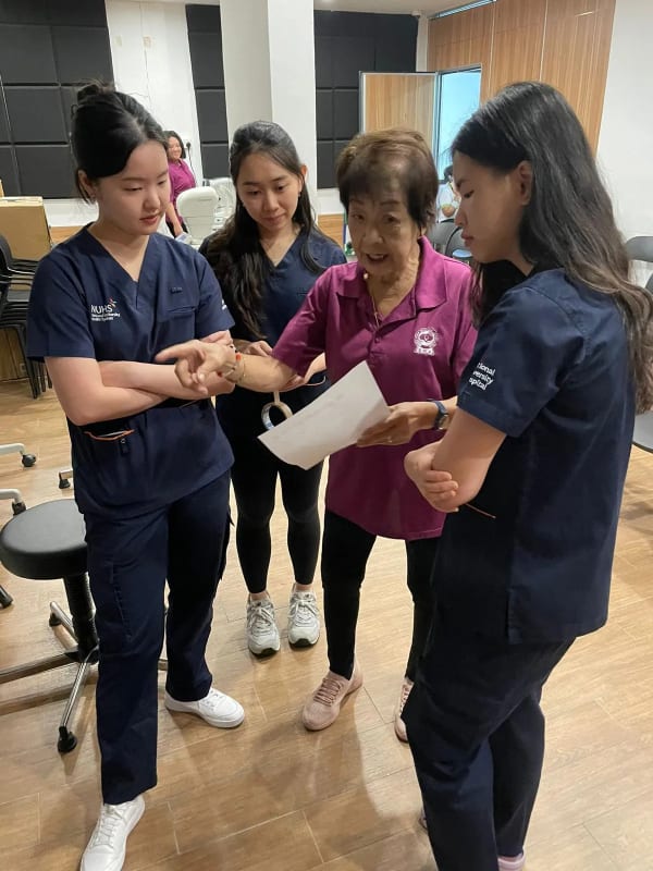 SVP Thomson Shunfu 2025 - Volunteer doctors conducting eye checks