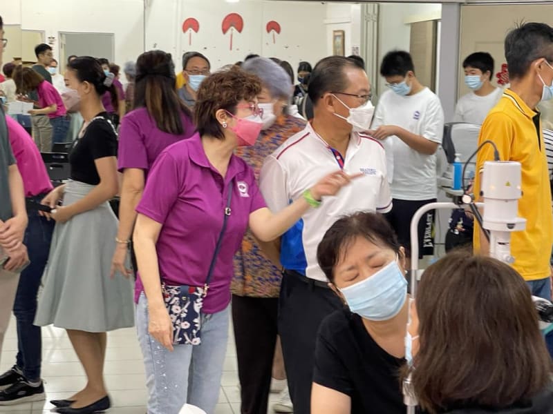 Mr Seah Kian Peng, Speaker of Parliament, with Lee Li Hua, President of SWA