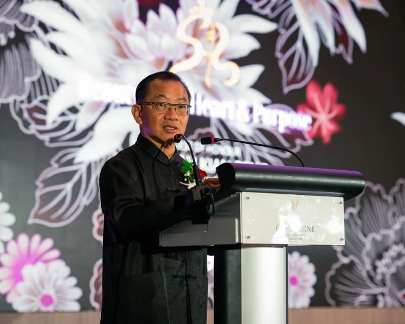 Mr Seah speaking at the charity dinner