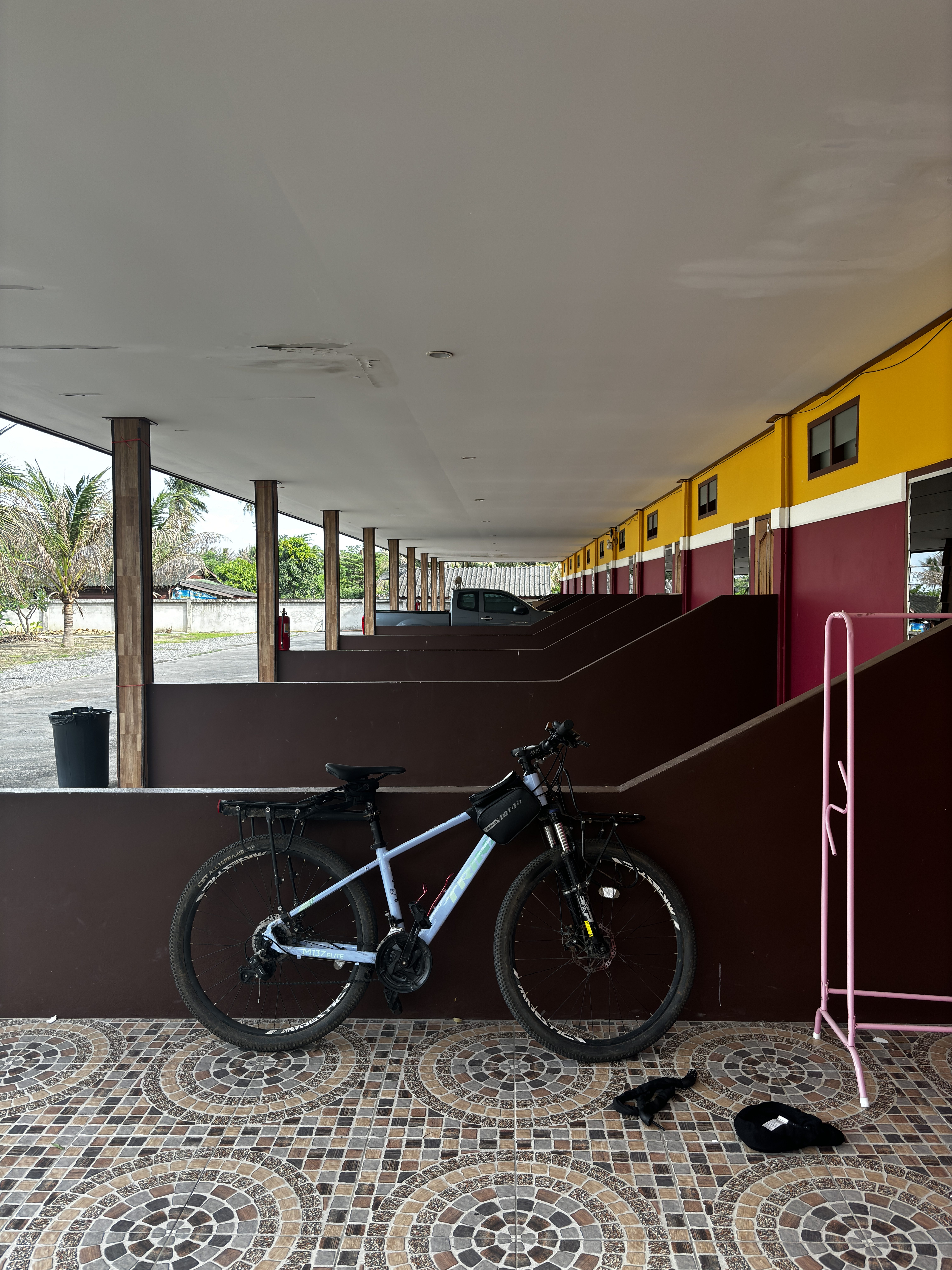 🇹🇭 A Short Ride, A World of Encounters in Southern Thailand