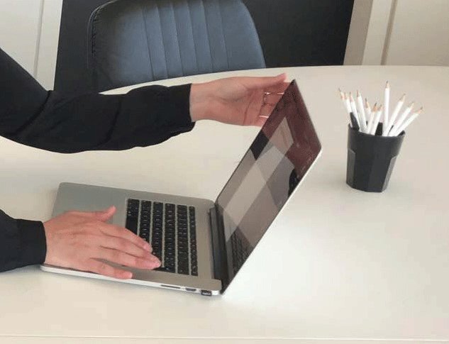 i portatili non sono ideali dal punto di vista ergonomico