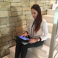 DUO usato come supporto per tablet DUO porta documenti utilizzabile ovunque