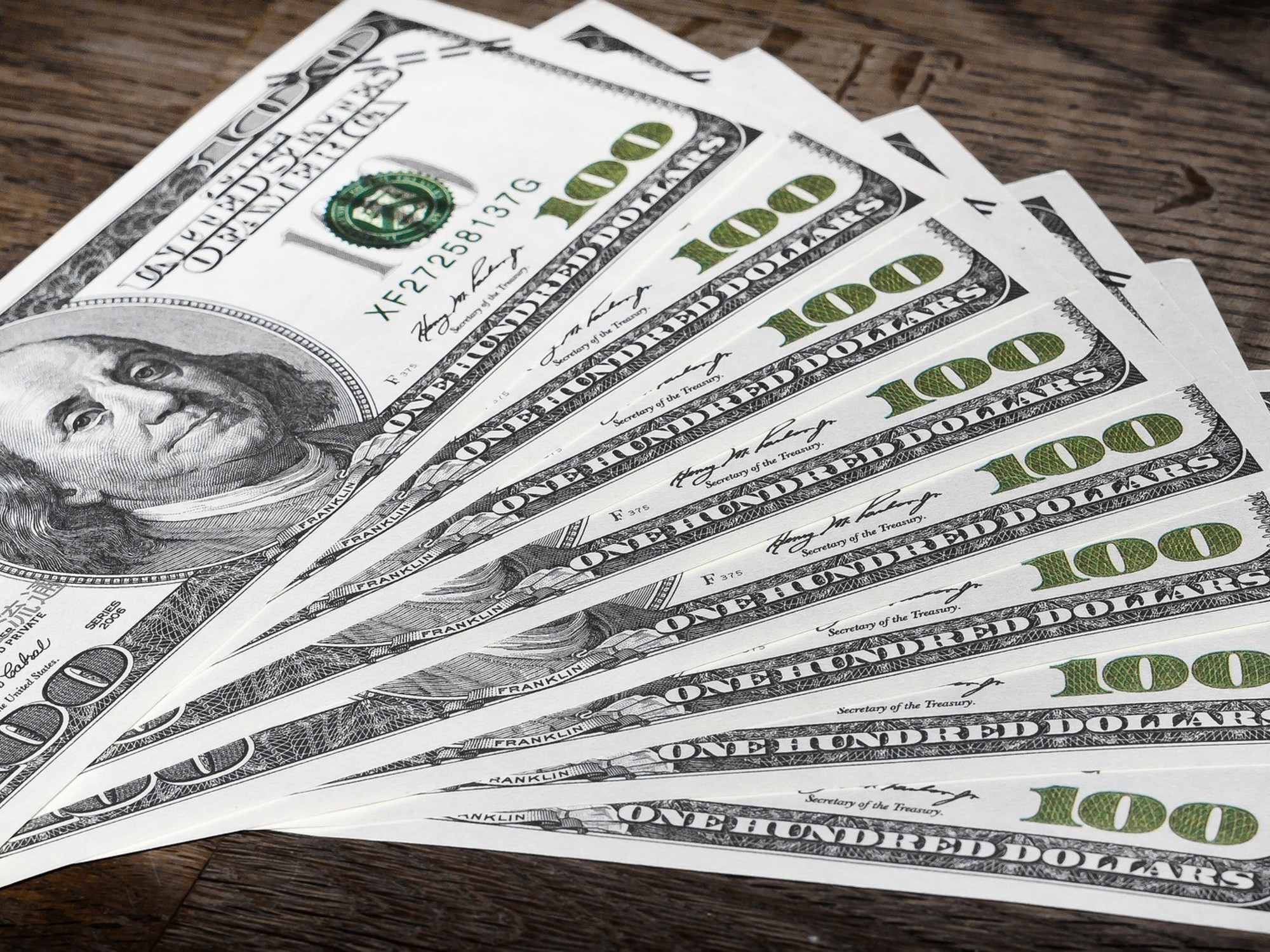 El dólar oficial abrió a $1.430 y el blue a $1.440 este jueves 28 de mayo