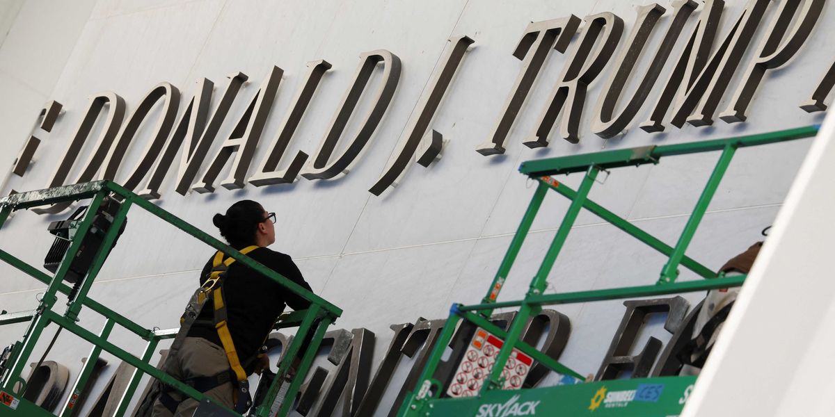 Kennedy Center name change prompts bipartisan online mockery and legal scrutiny