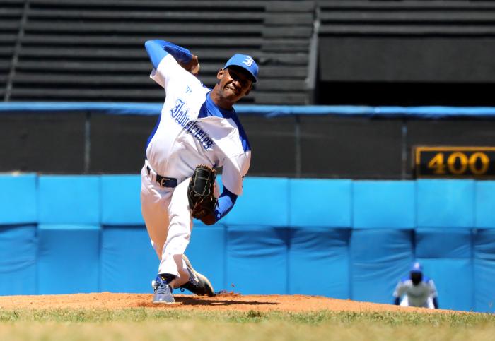 Industriales y Las Tunas lideran la Liga Élite tras jornada de victorias