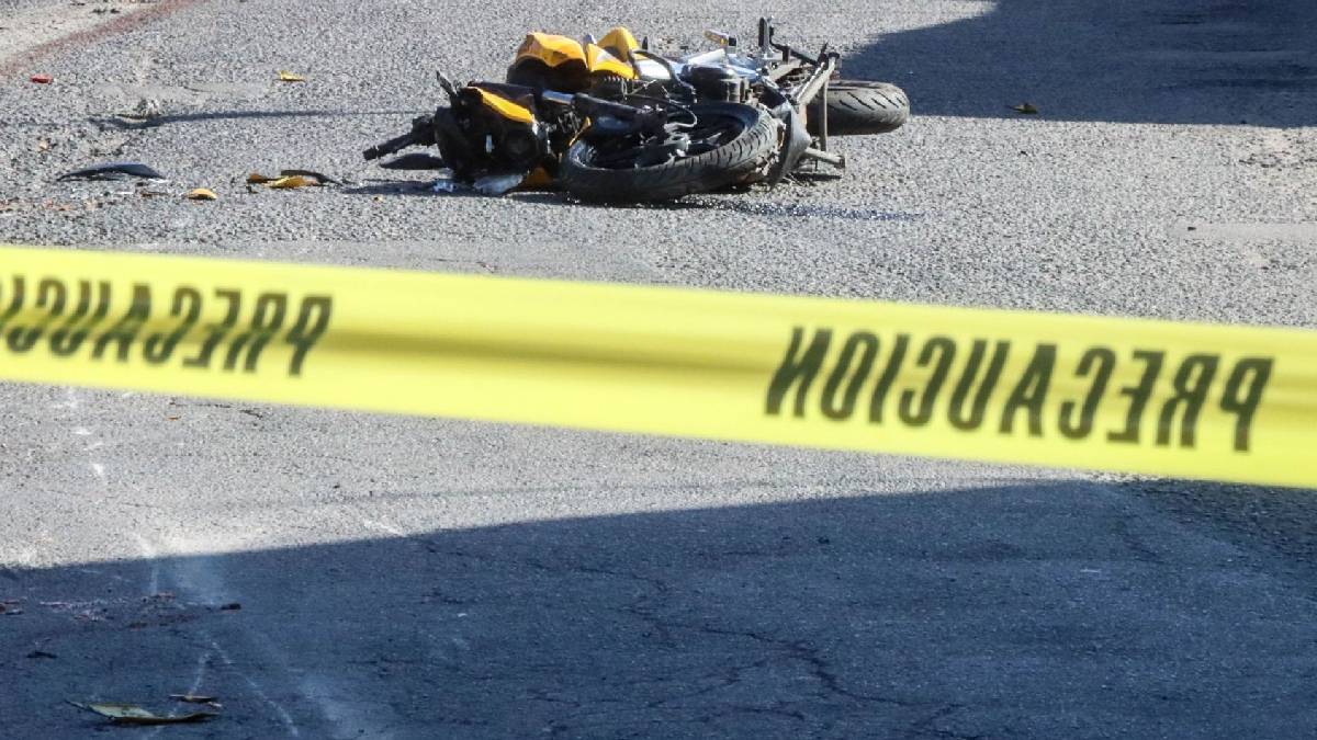 Investigan muerte de motociclista tras accidente vial en Iztacalco; analizan posible vínculo con luchador independiente