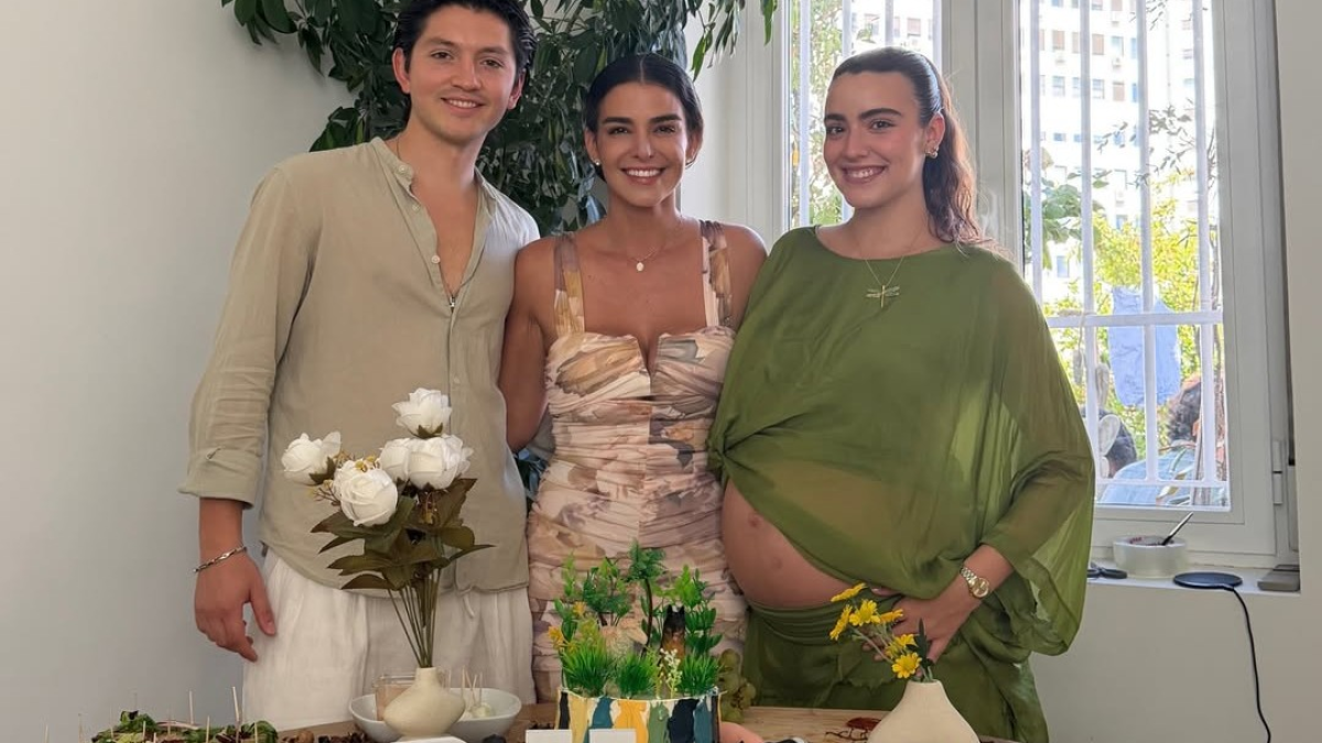 Giovanna Andrade celebra junto a su hija Rosy la llegada de su primer nieto