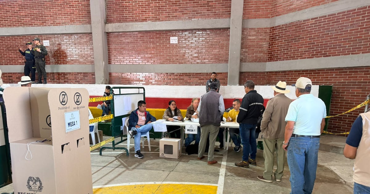 Colombia despliega un amplio operativo de seguridad para las elecciones presidenciales en medio de riesgos de violencia electoral