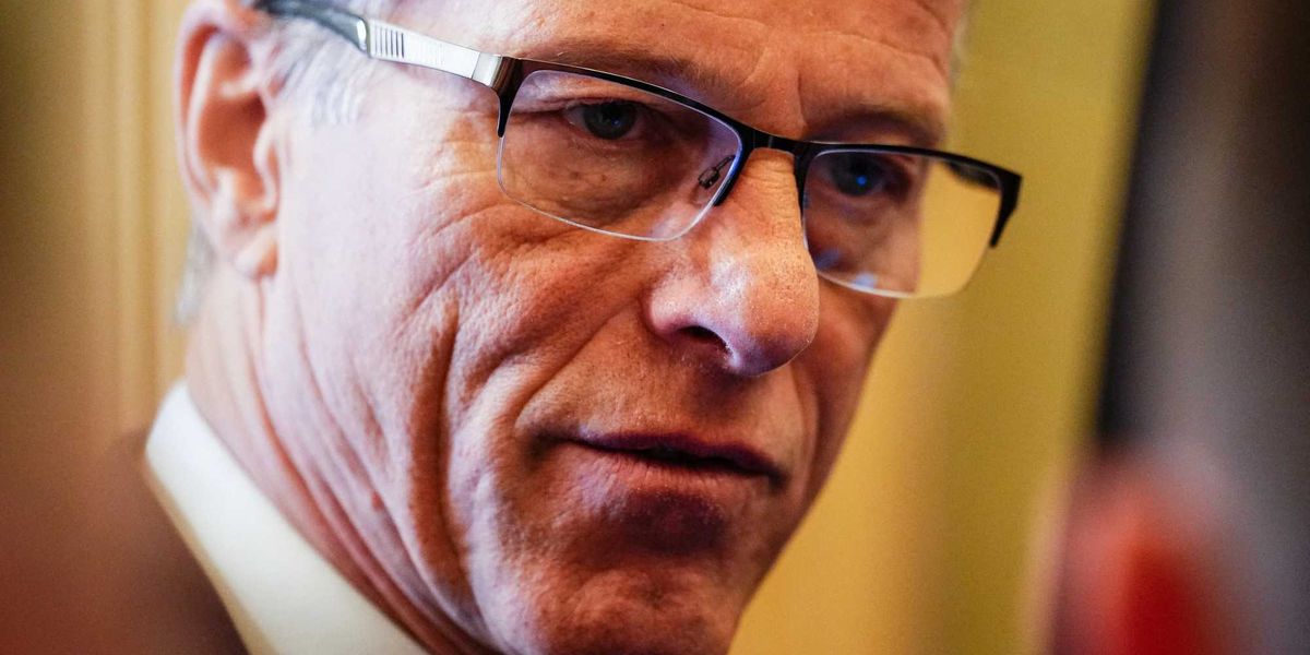 Senate Republicans face legislative deadlock over contested Trump-backed funding provisions