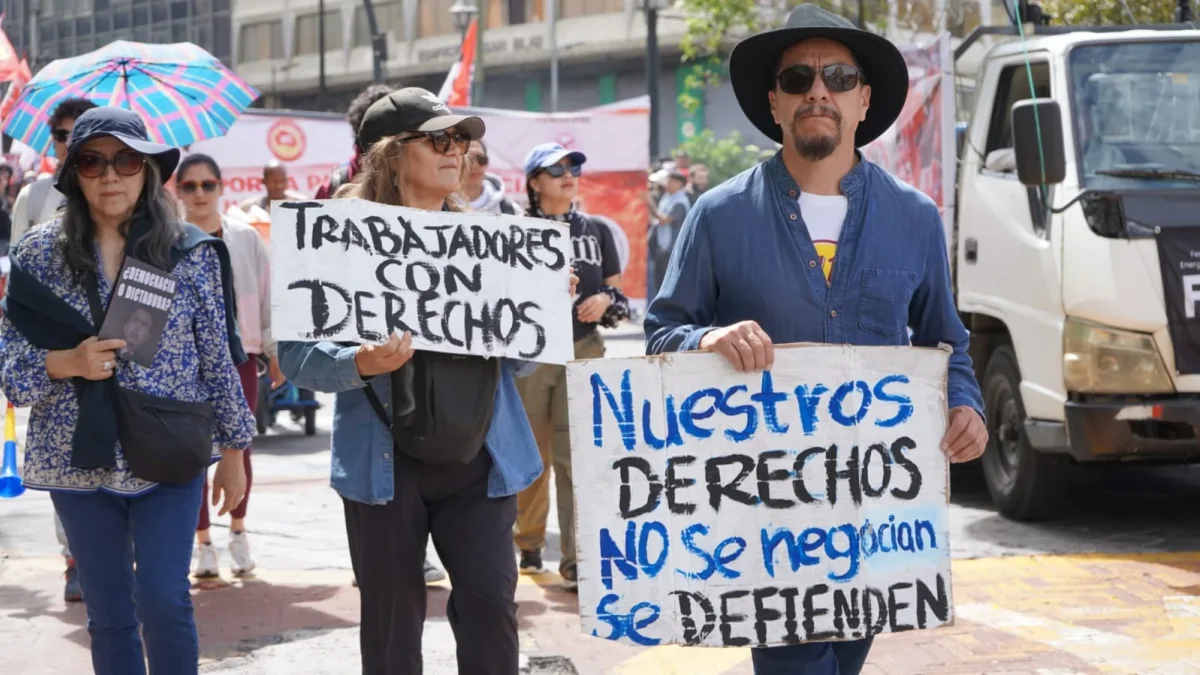 UNE exige derogar acuerdo que permite actividades escolares los sábados por afectar derechos laborales