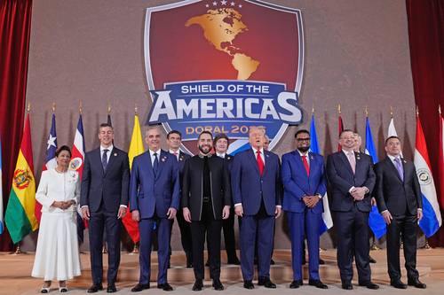 Debate sobre el injerencismo de Estados Unidos y la influencia de la ultraderecha en México y América Latina