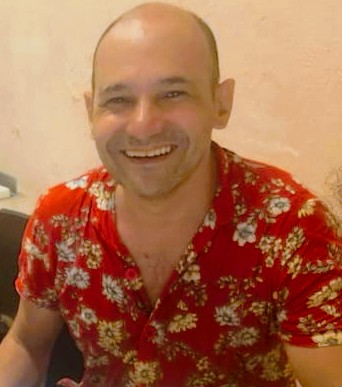 Análisis compara propuestas de Iván Cepeda y Abelardo de la Espriella en cultura, educación e investigación