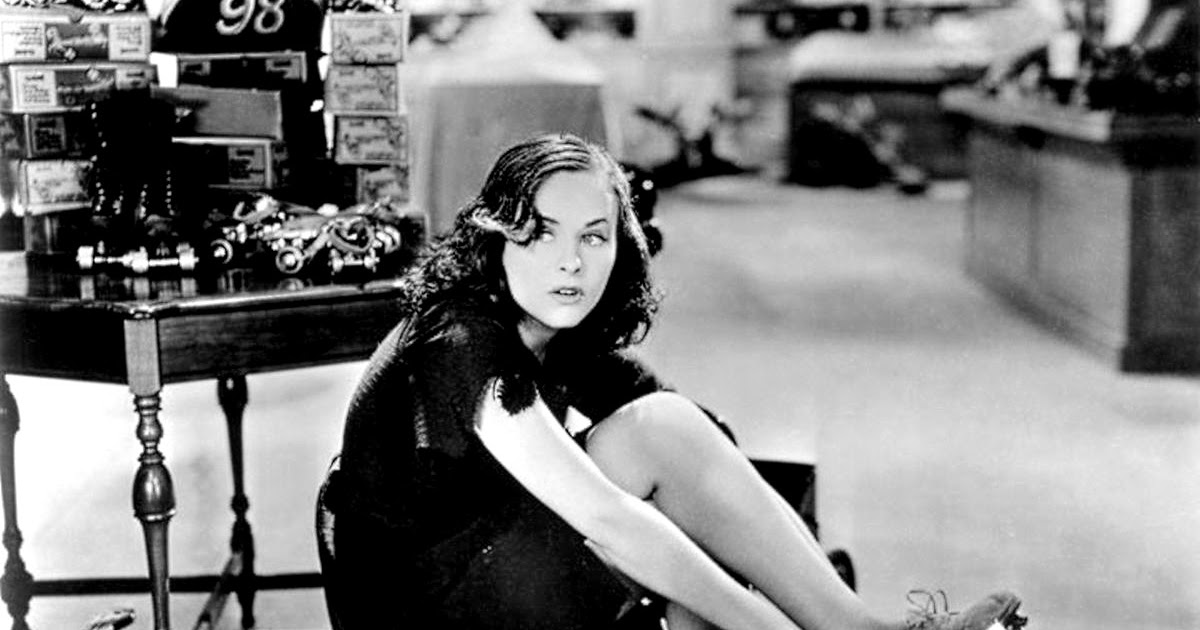 Rare Photographs Highlight Paulette Goddard’s Role in Charlie Chaplin’s ‘Modern Times’ (1936)