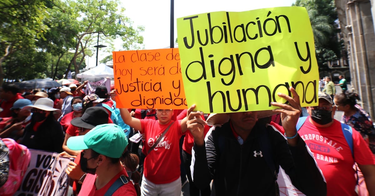 Gobierno propone aseguradora pública para administrar pensiones de jubilados del ISSSTE en medio del conflicto con la CNTE