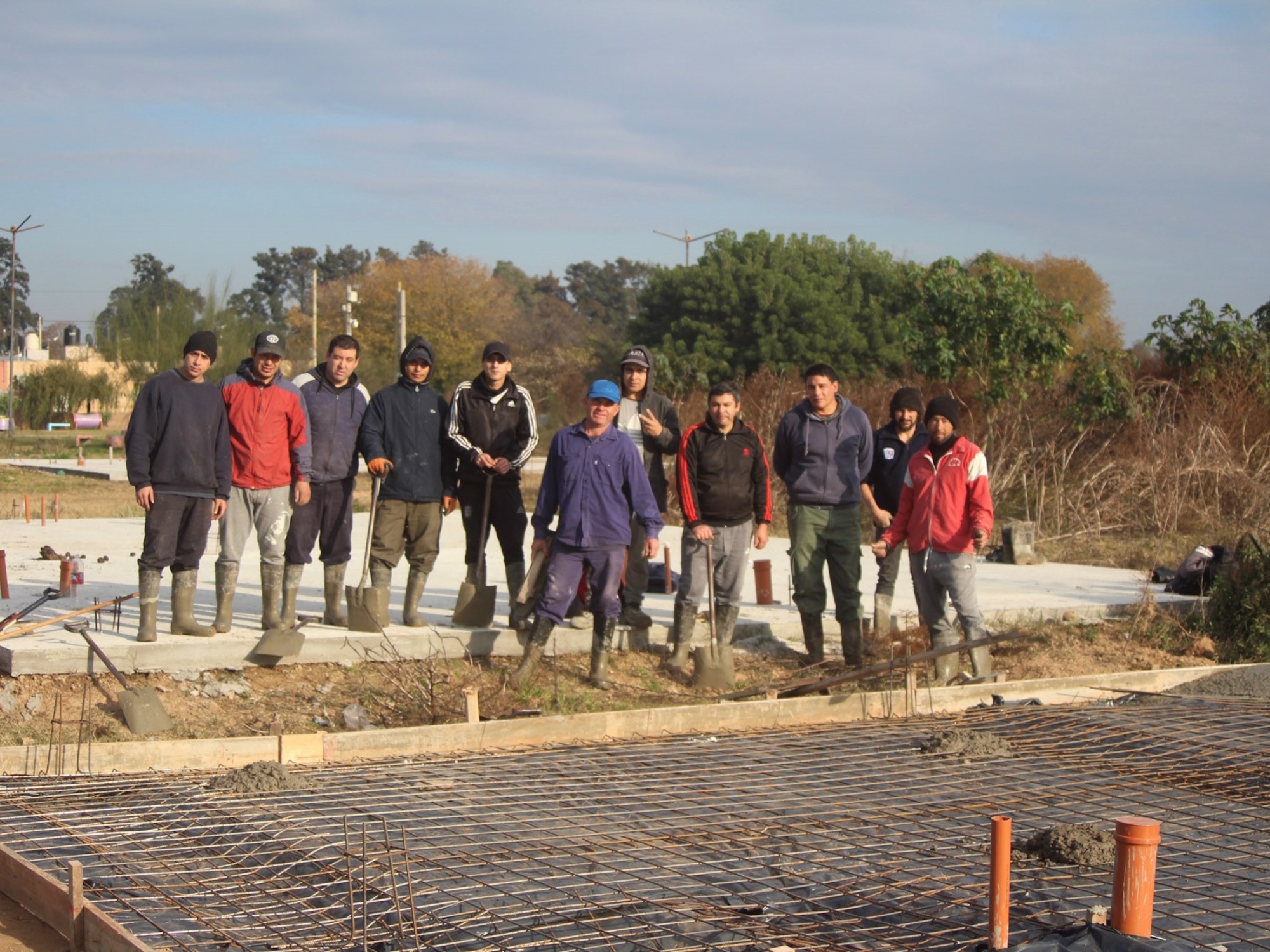 Fundación Vivienda Digna impulsa proyectos habitacionales y acceso a materiales para familias de bajos recursos