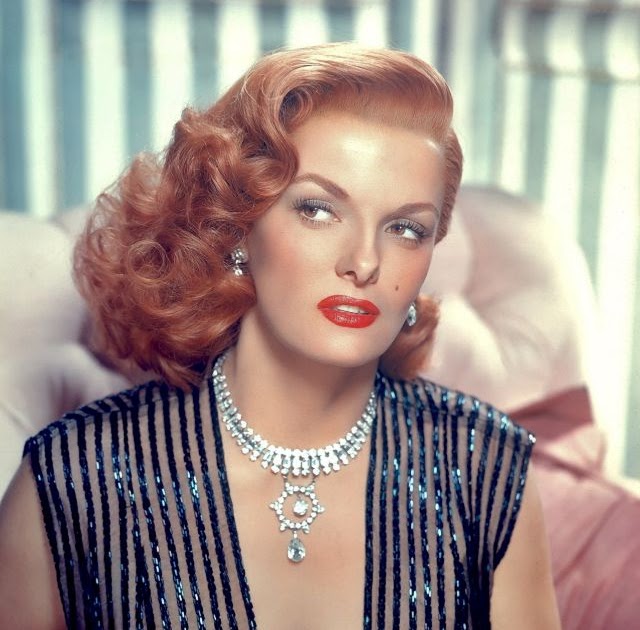 Jane Russell’s Rise as a Hollywood Star and Cultural Icon During the 1950s