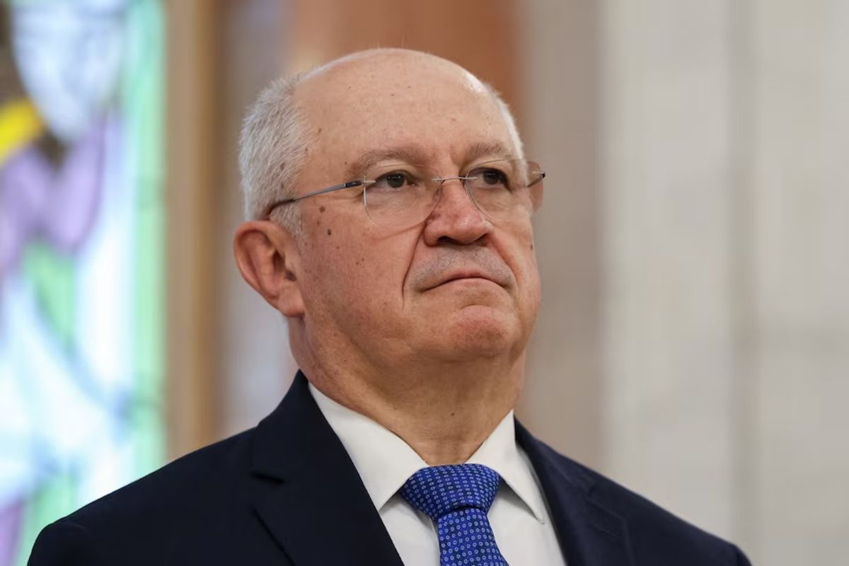 Moldova's Prime Minister Resigns Amid Governance Crisis
