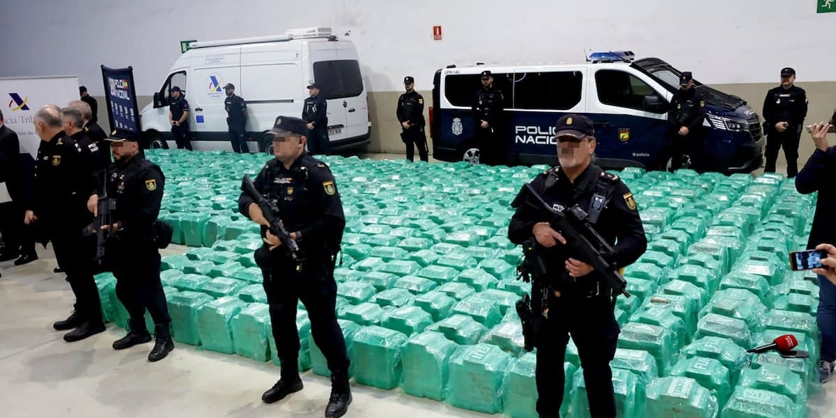 Spain Unveils Major Narcotics Trafficking Arrests Involving Police Officers and High-Level Corruption