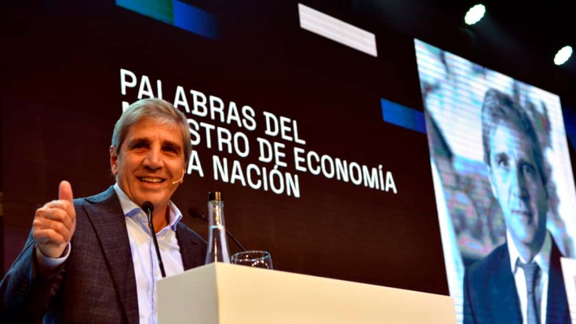 Gobierno presenta plan para afrontar deuda en dólares en 2026 y 2027