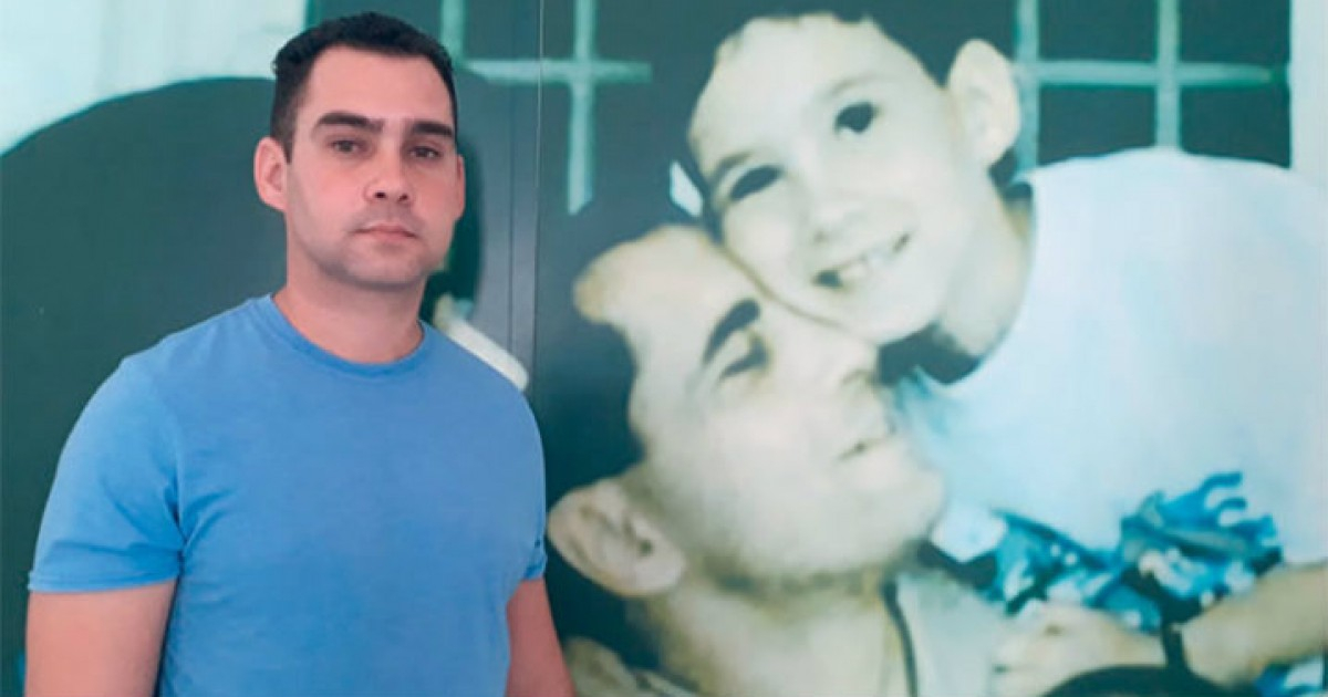 Elián González defiende su autonomía política y critica el embargo estadounidense