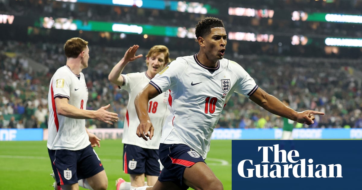Photo gallery captures key moments from the World Cup 2026 match between Mexico and England at the Azteca Stadium