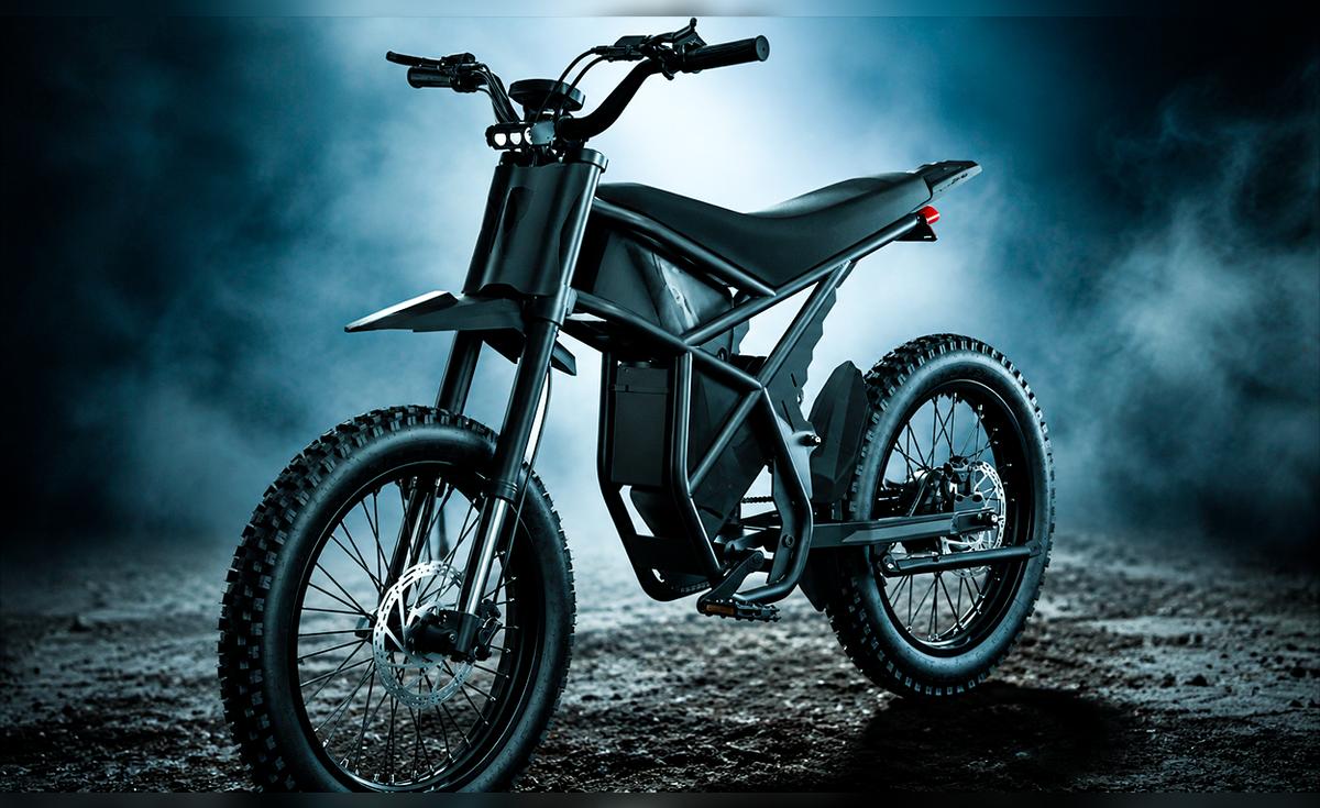 China presenta una motocicleta eléctrica de alta autonomía y potencia