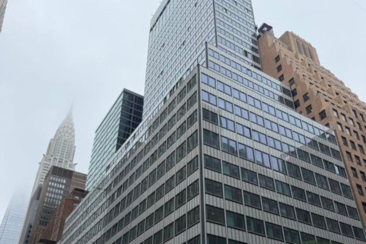 NYC high-rise evacuation as structural issues prompt collapse zone