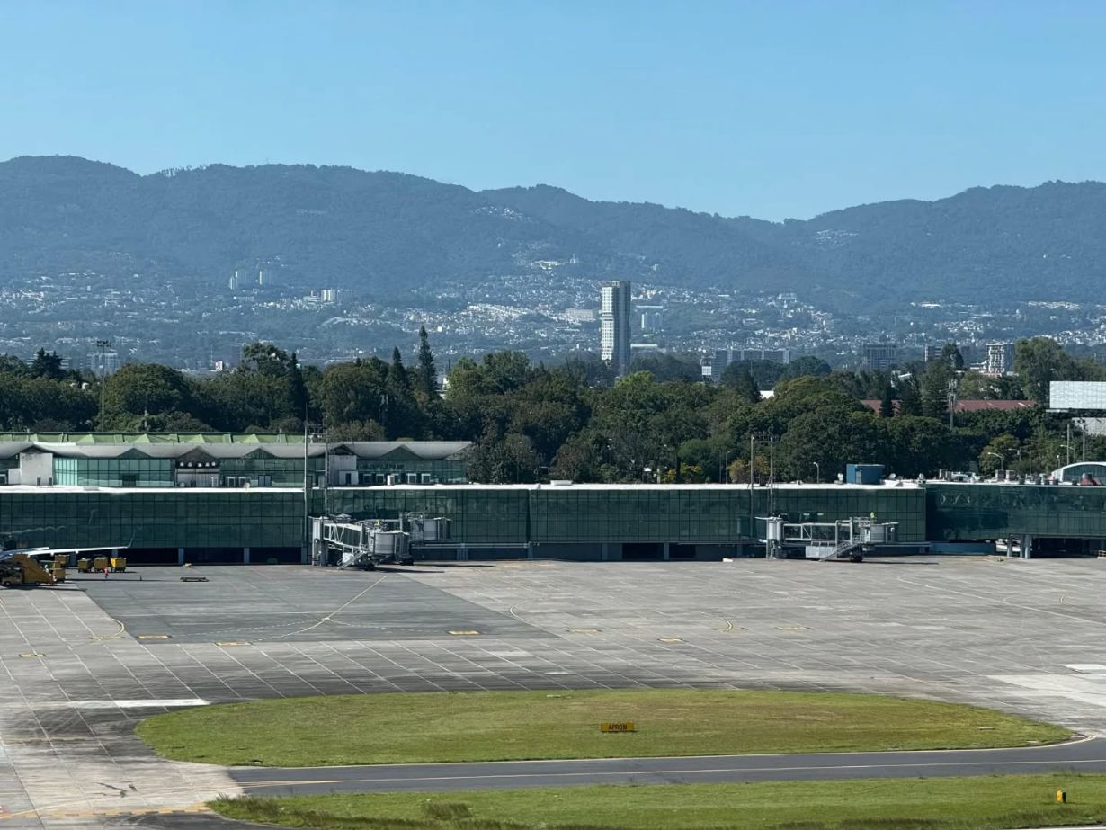 DGAC confirma permiso para fotografía en aeropuerto tras reparar malla perimetral