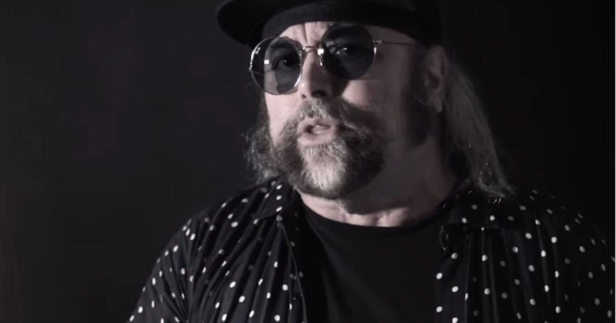 Carlos Varela's New Song 'Los Guapos' Critiques Power Abuse