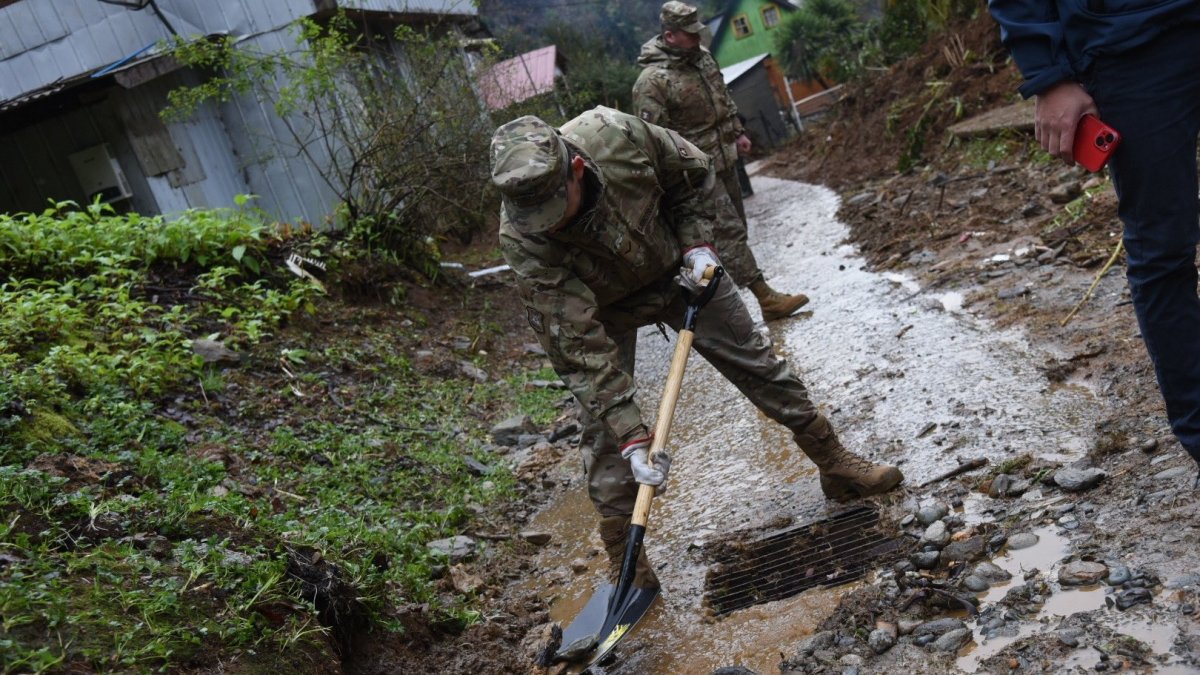 Alerta amarilla en Los Ríos y Cautín tras intensas lluvias