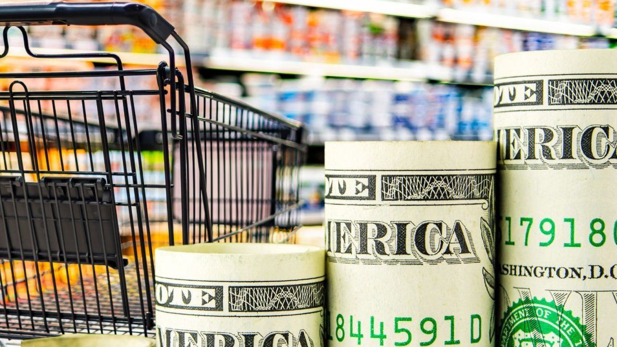 Argentina enfrenta inflación del 3,5% en dólares bajo gobierno de Milei con mejoras relativas frente a América Latina