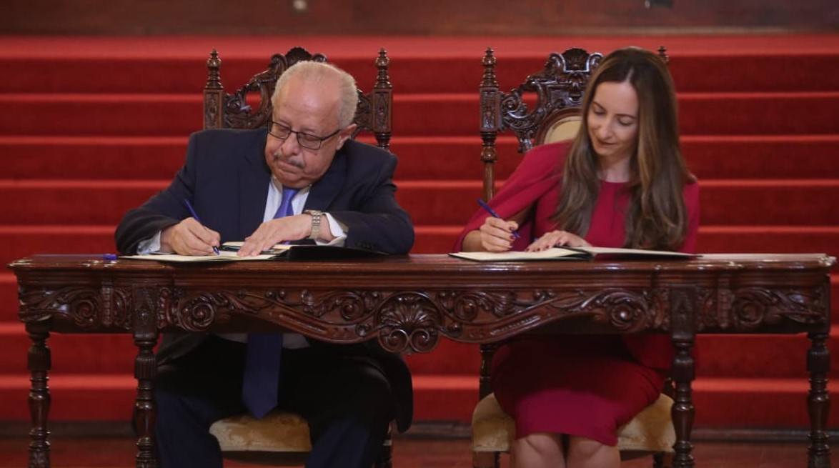 Guatemala y Reino Unido colaboran en el desarrollo del MetroRiel