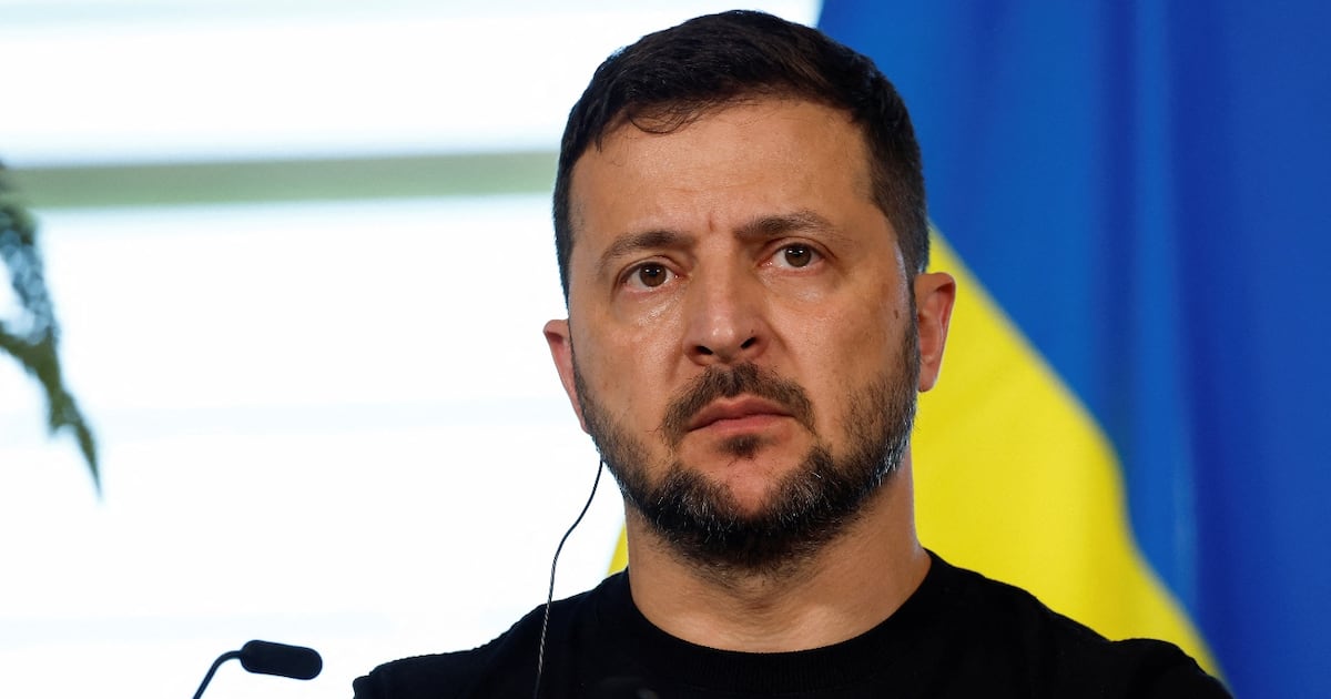 Ukrainian President Zelenski Highlights Military Strengthening and Strategic Advantage Against Russia
