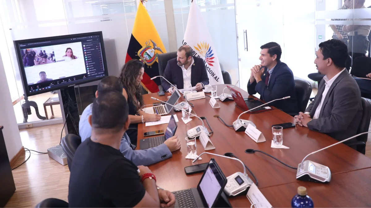 Asamblea Nacional de Ecuador auditará contratos de proyectos hidroeléctricos y diques en El Chaco