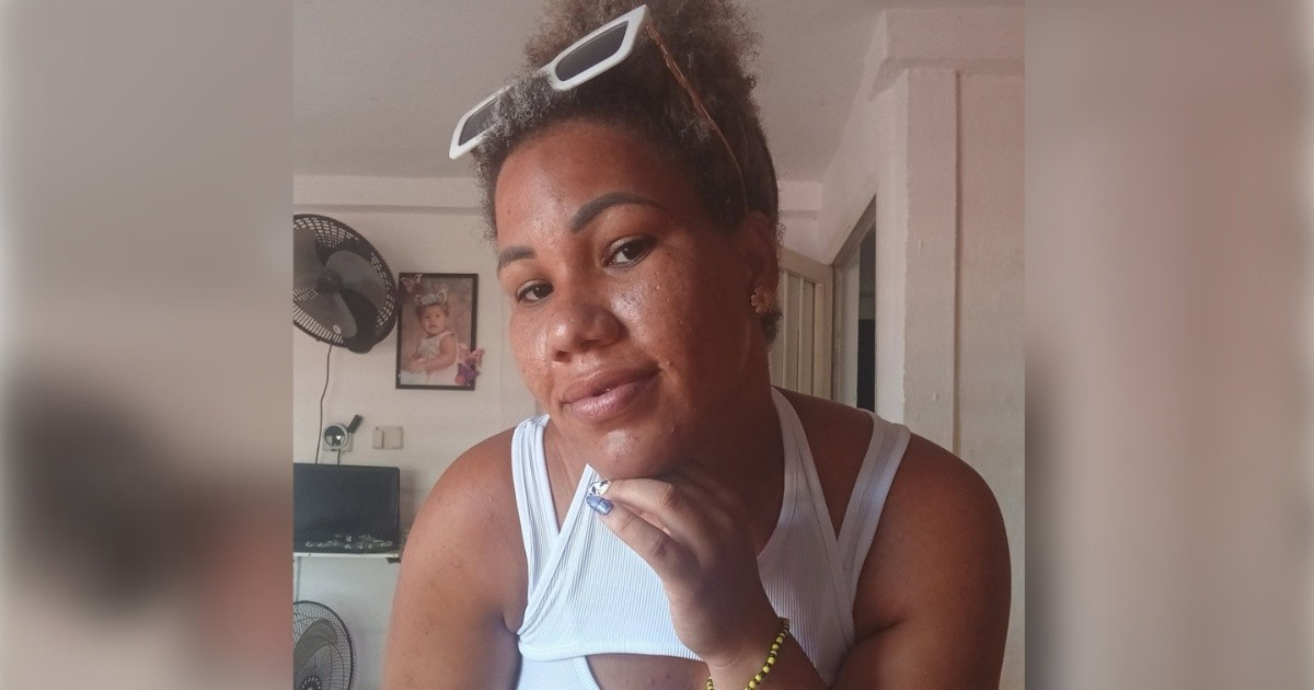Cubana denuncia altos precios de jugos en Cuba
