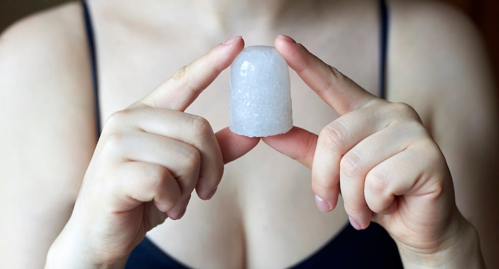 La piedra de alumbre como alternativa natural para controlar el olor corporal