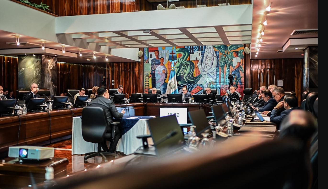 Junta Monetaria selecciona nueva terna para superintendente de Bancos